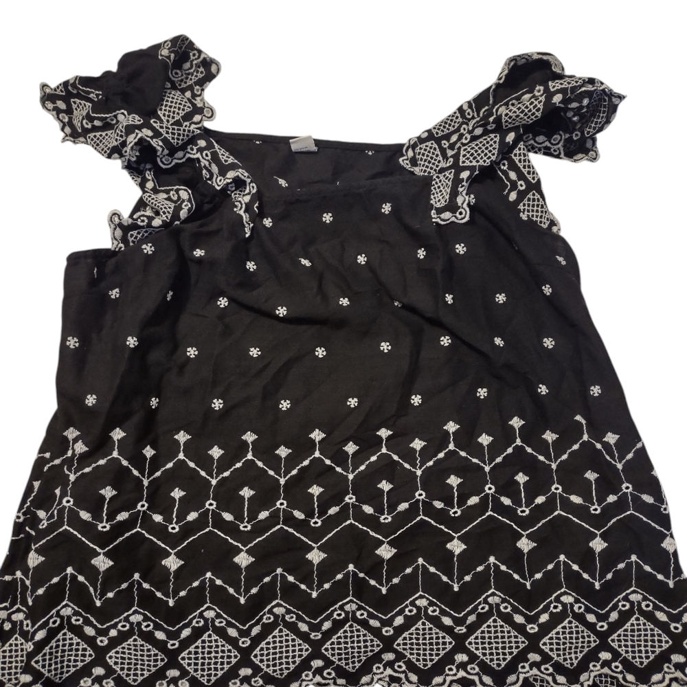 Old Navy Square-Neck Embroidered Top Medium Bohemian Casual Romantic Coquette